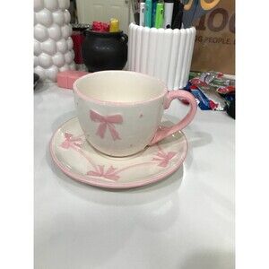 Coquette bow tea set